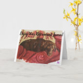 Chocolade Labrador hond op bank - Pensioenkaart Kaart (Gele Bloem)