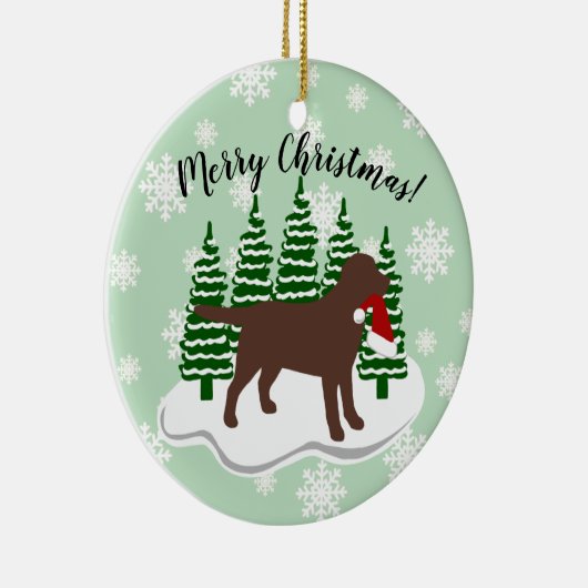 Chocolade Labrador-kerstEvergreen Snowflakes Keramisch Ornament (Rechts)