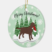 Chocolade Labrador-kerstEvergreen Snowflakes Keramisch Ornament (Links)