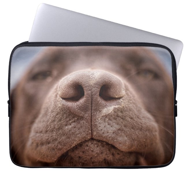 Chocolade Labrador Nose Closeup Laptop Sleeve (Voorkant)