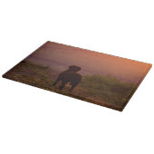 Chocolade Labrador op de Sunset Chopping Board Snijplank (Hoek)