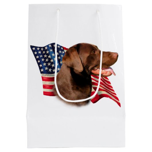 Chocolade Labrador Retriever Amerikaanse vlag Medium Cadeauzakje (Achterkant)