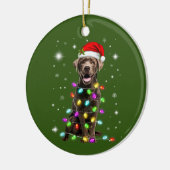 Chocolade Labrador Santa Hat-kerstfeestdag lichte Keramisch Ornament (Links)