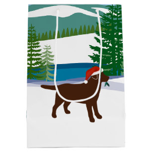 Chocolade Labrador Uitzicht voor kerstwinter Medium Cadeauzakje