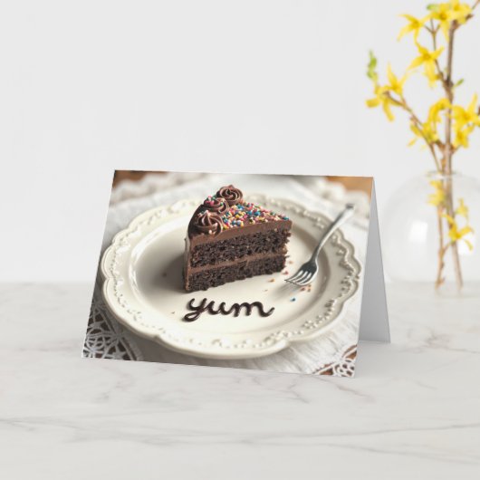 Chocolade verjaardagstaart kaart (Gele Bloem)