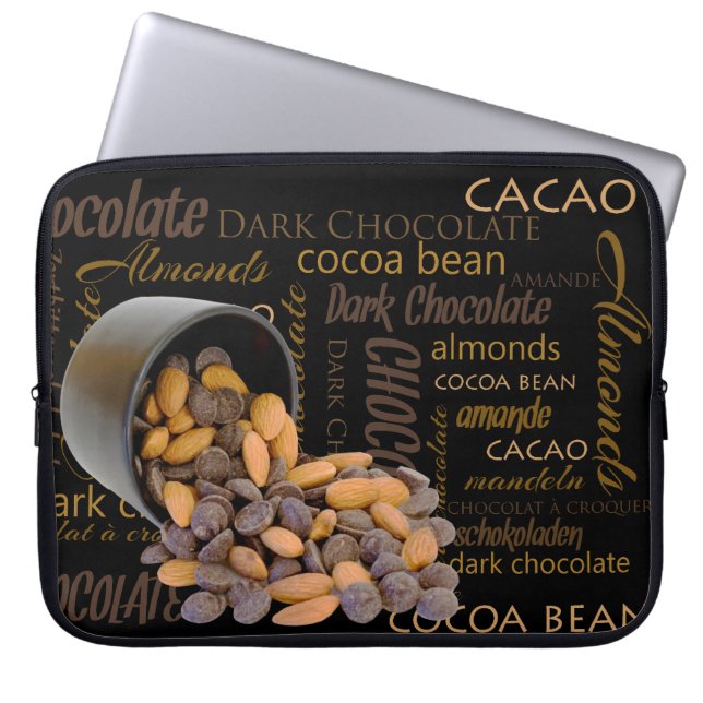 Chocoladebeetjes en amandelen sluiten foto's laptop sleeve (Voorkant)