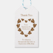 Chocoladekleurige vlinders ontwerp bruiloft cadeaulabel (Voorkant)