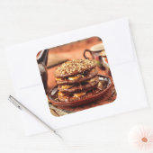 Chocoladepannenkoeken met bananen en karamel vierkante sticker (Envelop)