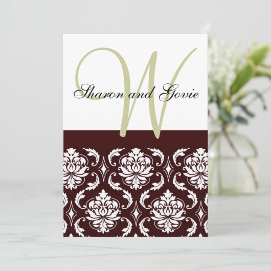 Chocolate Brown Damask Monogram Weddenschap Kaart (Staand voorkant)