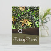 Chocolate Brown Hunting Camo Wedding Invitations Kaart (Staand voorkant)