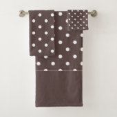 Chocolate Brown Polka Dots Bad Handdoek (Insitu)