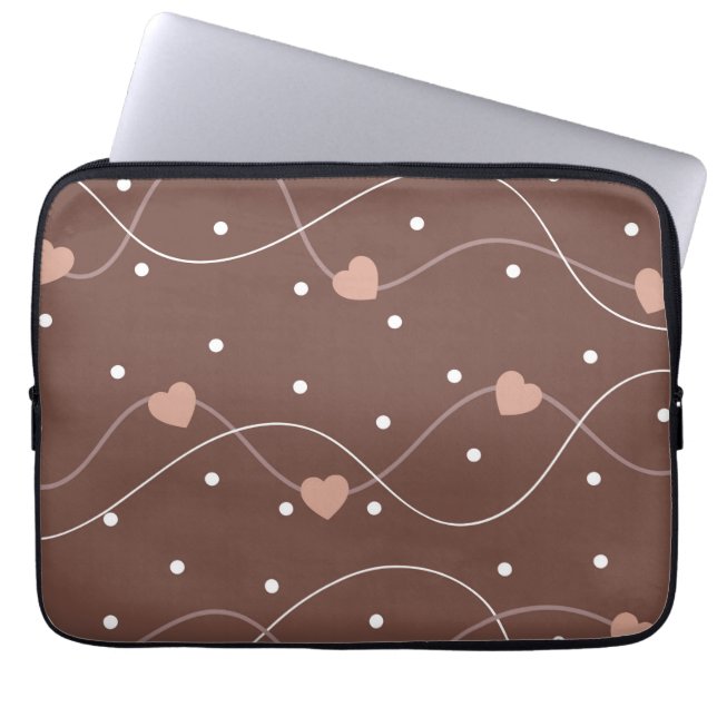 Chocolate Brown with Pink Hearts Pattern Laptop Sleeve (Voorkant)