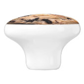 Chocolate Chip Cookie close-up Keramische Knop (Zijkant)