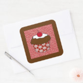 Chocolate Cupcake op rood en wit patroon Vierkante Sticker (Envelop)