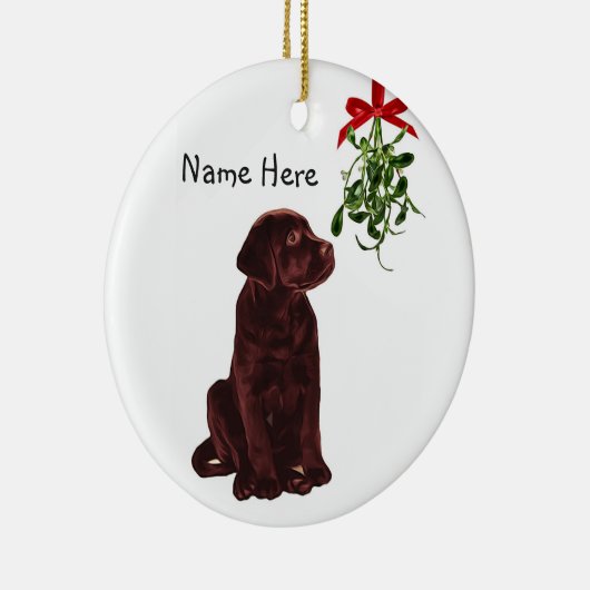 Chocolate Lab Mistletoe-kerstversiering Keramisch Ornament (Rechts)