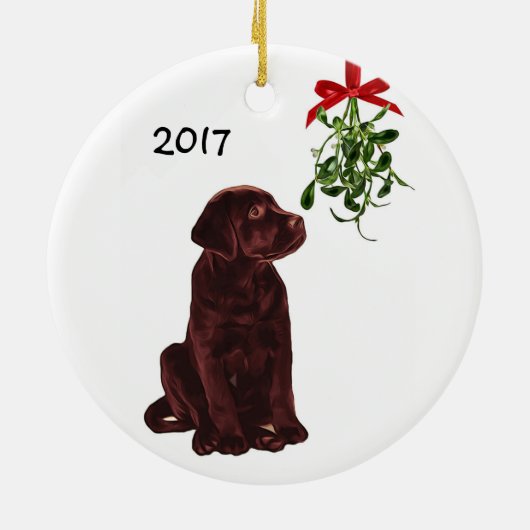 Chocolate Lab Mistletoe-kerstversiering Keramisch Ornament (Achterkant)