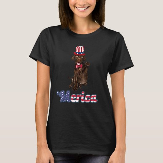 Chocolate Labrador American Flag op 4 juli T-shirt (Voorkant)
