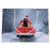 Chocolate Labrador Dog in sneeuwkerst Groot Cadeauzakje (Voorkant)