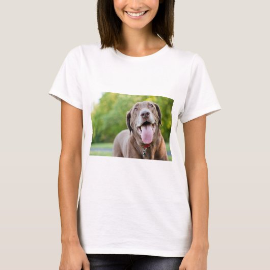 Chocolate Labrador Dog T-shirt (Voorkant)