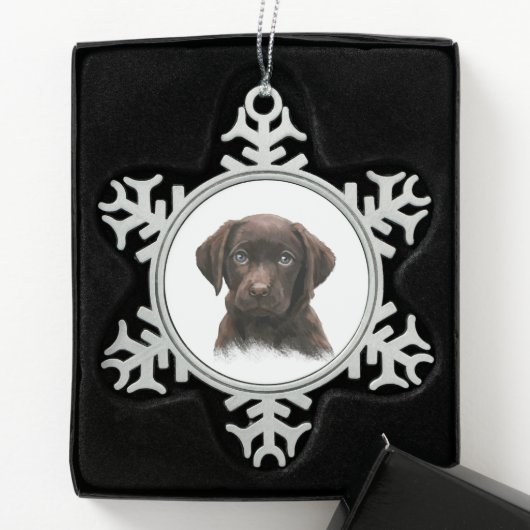 Chocolate Labrador Dog Tin Sneeuwvlok Ornament (Kistje)