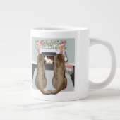 Chocolate Labrador Dogs-schaal voor kerstvisten Grote Koffiekop (Rechts)