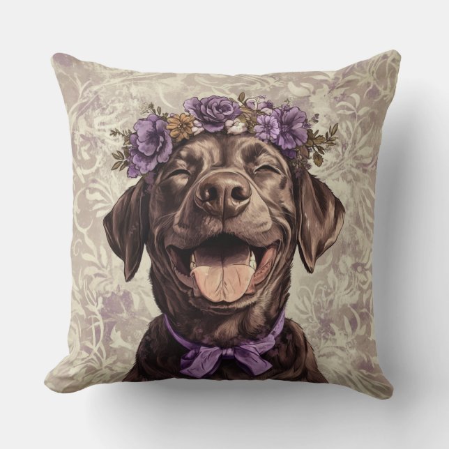 Chocolate Labrador Retriever Dog Paarse Bloemen Kussen (Voorkant)