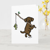 Chocolate Labrador Vissende Cartoon Kaart (Gele Bloem)