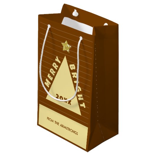 Chocolate Minimalist Christmas Tree Name Klein Cadeauzakje (Voorkant Gekanteld)