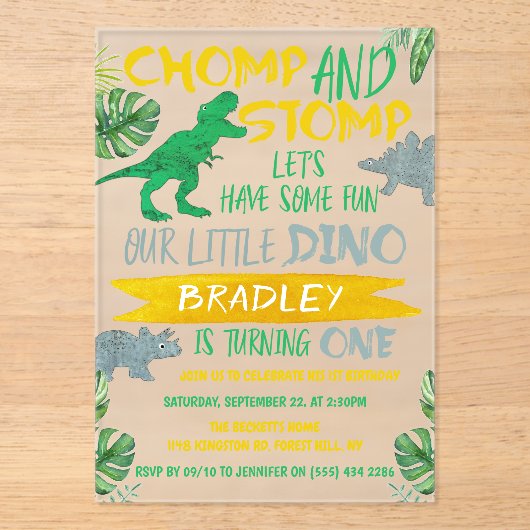 Chomp & Stomp! Dinosaur Boys 1st verjaardag Acryl Uitnodigingen (Voorkant)