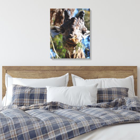 Chompin! Stretched Canvas Print (Insitu (Slaapkamer))