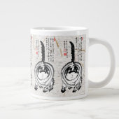 Chonky Gestreepte Japanse Tabby Cat Grote Koffiekop (Rechts)