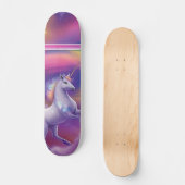 Chonky White Unicorn Fantasy Paarse bewolkte lucht Persoonlijk Skateboard (Voorkant)