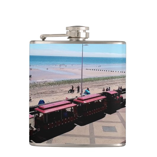 Choo Choo trein, op het strand van Bridlington Heupfles (Voorkant)