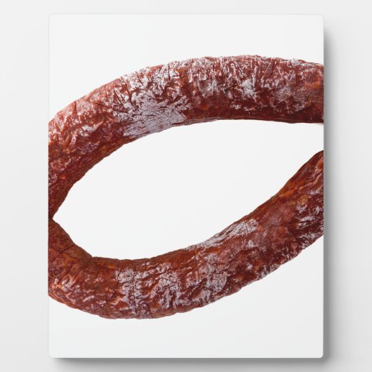 Chorizo-worst, geïsoleerd als gesneden fotoplaat (Voorkant)
