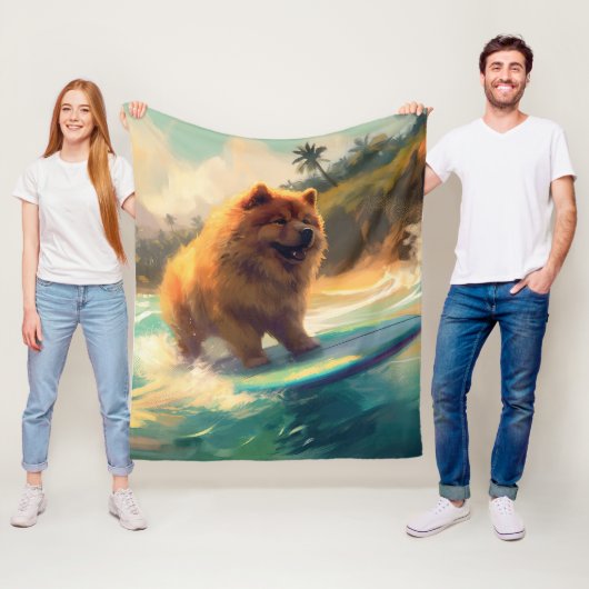 Chow Chow Beach Surfing Schilderij Fleece Deken (In situ)