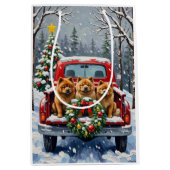 Chow Chow Christmas Red Truck Holiday Medium Cadeauzakje (Voorkant)