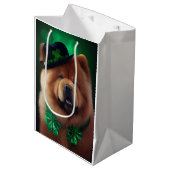 Chow Chow Dog in St. Patrick's Day Dress Medium Cadeauzakje (Voorkant Gekanteld)