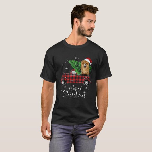 Chow Chow Dog Ride Red Truck Kerstmis Funny Dog T-shirt (Voorkant volledig)