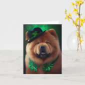 Chow Chow-hond in St. Patrick's Day-jurk Kaart (Gele Bloem)