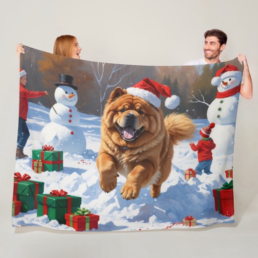 Chow Chow Rent in de Sneeuw met Kerstmuts Fleece Deken (In situ)