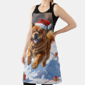Chow Chow Rent in de Sneeuw met Kerstmuts Schort (Insitu)
