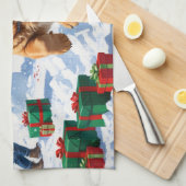 Chow Chow Rent in de Sneeuw met Kerstmuts Theedoek (Quarter Fold)