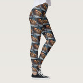 Chow Chow Snowy Sleigh Kerst Decor Leggings (Rechts)