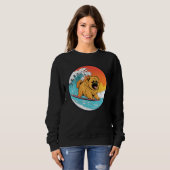 Chow Chow Surfing Funny Dog Beach Trui (Voorkant volledig)