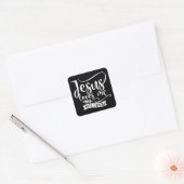 Christelijk design Jezus houdt van me. Vierkante Sticker (Envelop)