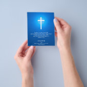 Christelijk Kruis op donkerblauwe achtergrond Flyer (Hand)