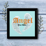 Christelijke Angel Wings Jewelry Box Cadeaudoosje<br><div class="desc">Christelijke Angel Wings Jewellery Box van ArtMuvz Illustration. Bijpassende engelengeschenken en kleding.Engelengeschenken zijn een doordachte en betekenisvolle manier om iemand te shows die je belangrijk vindt. Of u nu op zoek bent naar een cadeau voor een vriend, familielid of geliefde, er is een engelengeschenk dat perfect voor hen is.Engelengeschenken kunnen...</div>