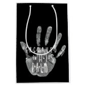 Christelijke Gift Bag Isaiah 49:16 gegraveerd Medium Cadeauzakje (Voorkant)