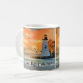 Christelijke mok met vuurtoren zonsondergang (Voorkant links)