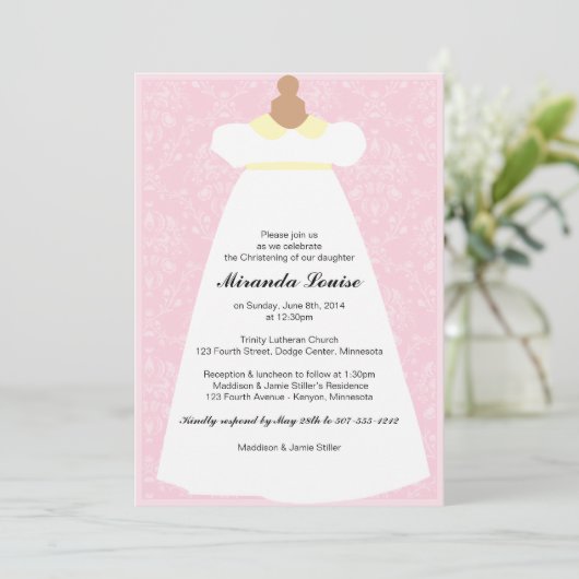 Christening Gown (roze) Baptism Invitation Kaart (Staand voorkant)